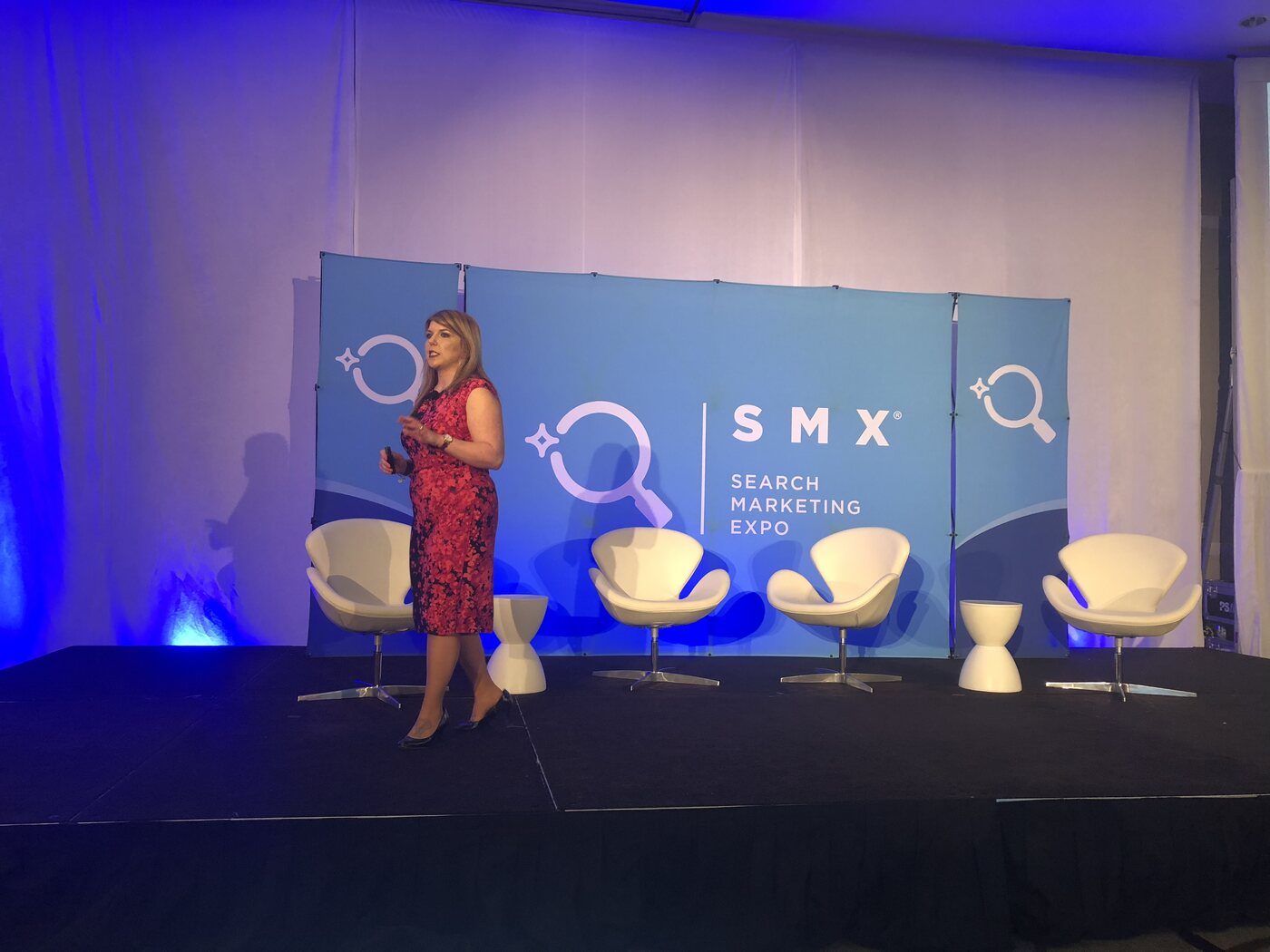 Amanda Friedt presenting on the main stage at SMX Search Marketing Expo